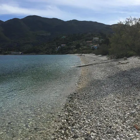 펜션 Dimitra 니키아나