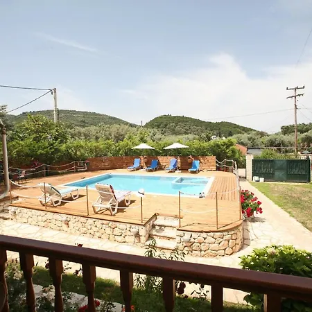 Dimitra 펜션 니키아나